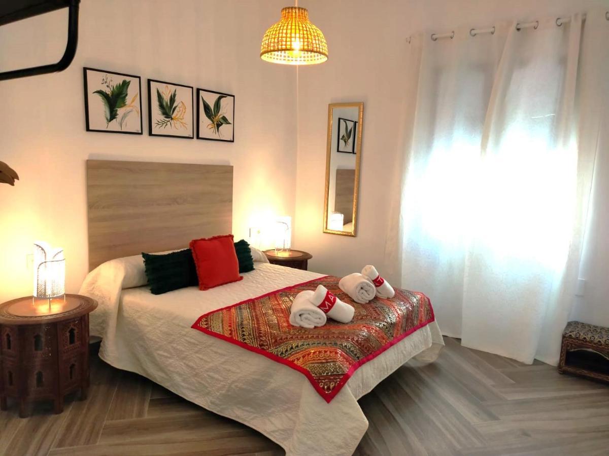 Apartamentos Fernando III El Santo Баеза Екстериор снимка