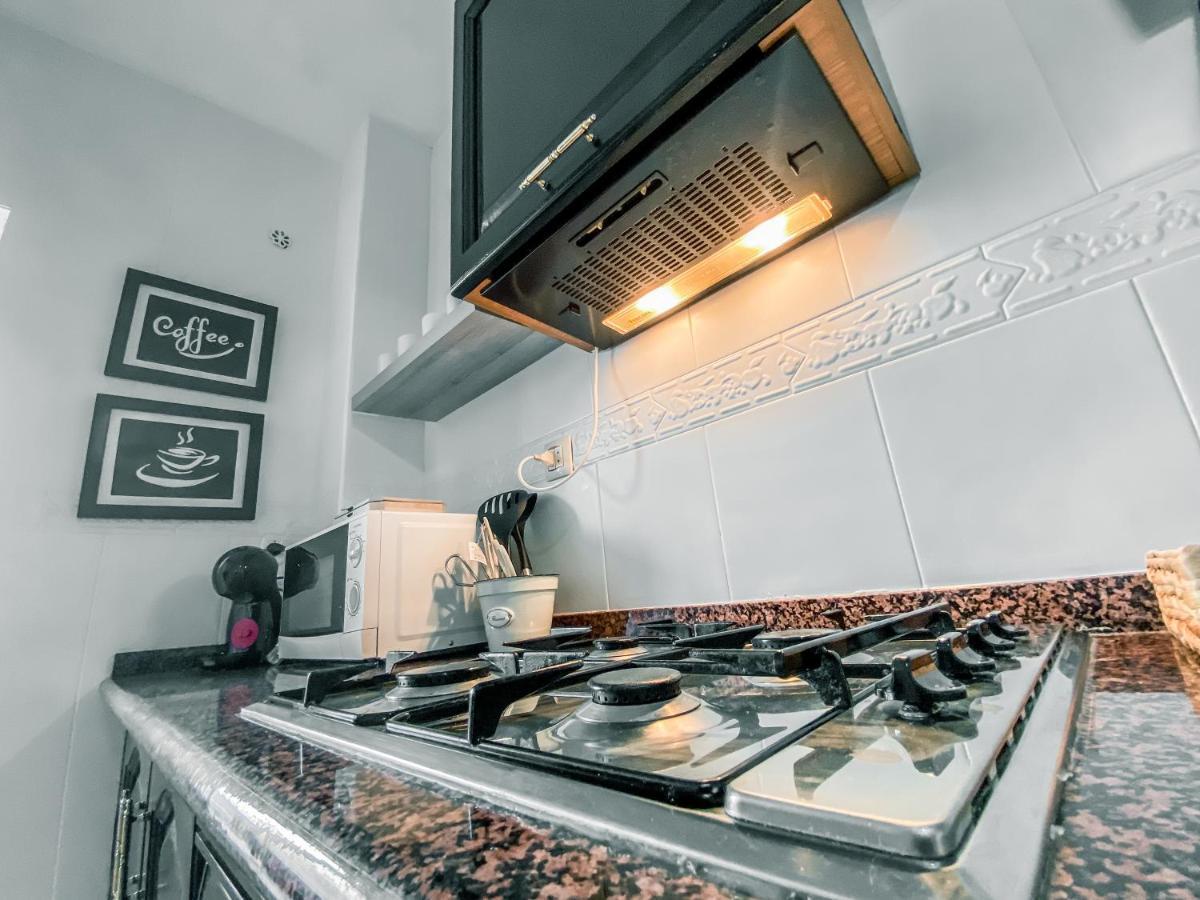 Apartamentos Fernando III El Santo Баеза Екстериор снимка