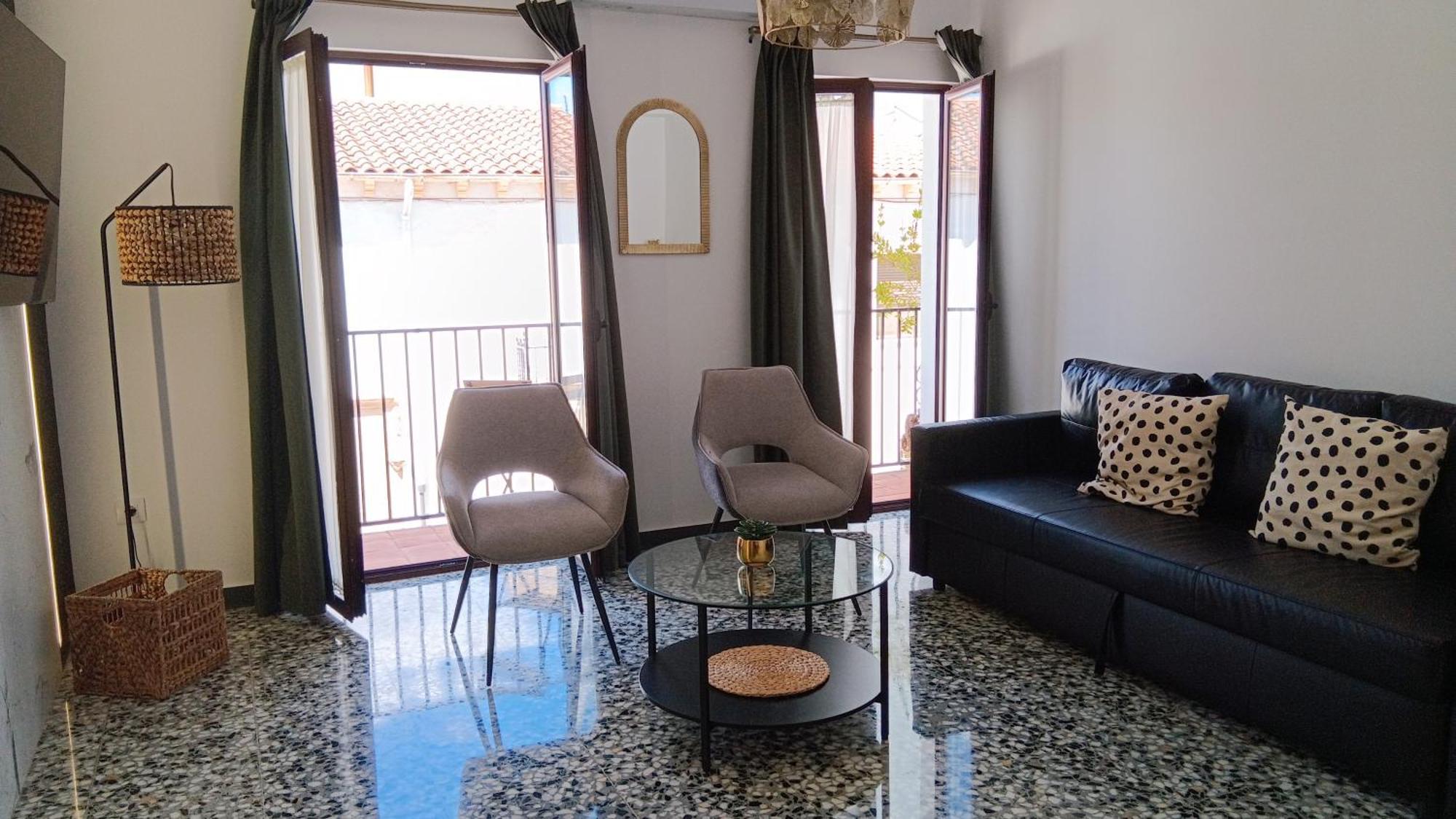 Apartamentos Fernando III El Santo Баеза Екстериор снимка
